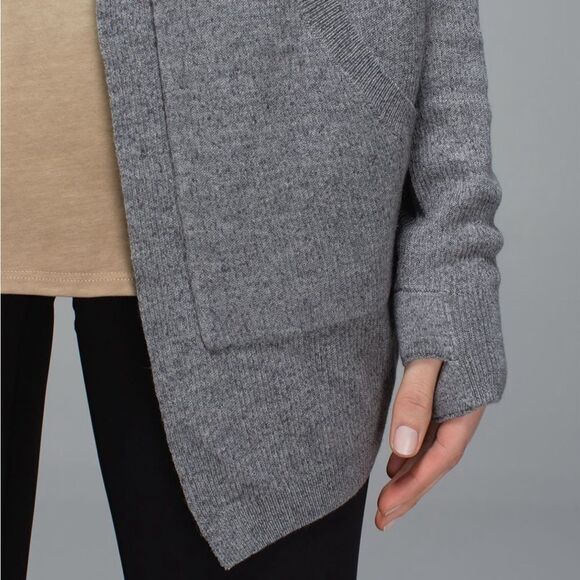 Lululemon Cabin Yogi Wrap Heathered Medium Grey / Slate Open Hooded Cardigan - Picture 4 of 9